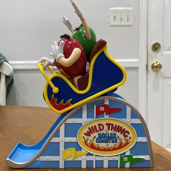 M&M’s, vintage candy dispenser. - Picture 3 of 13